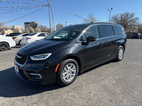2022 Chrysler Pacifica for sale at Crosspointe Auto Sales in Amarillo TX