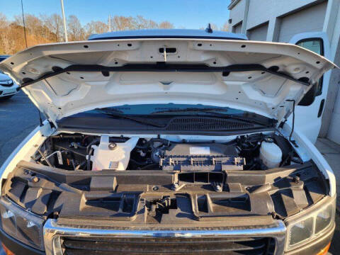 2023 GMC Savana 2500