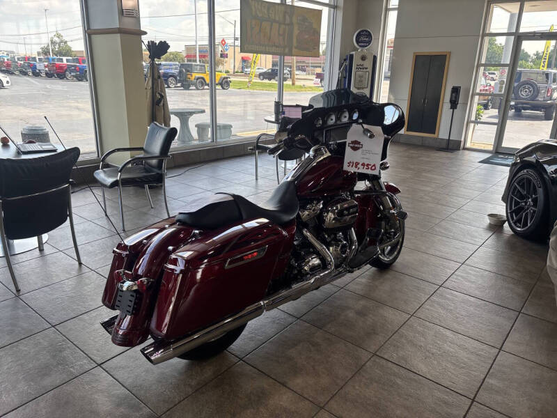 2017 Harley-Davidson Flhxs Stre