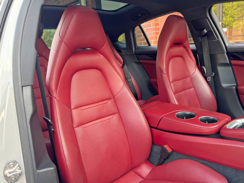 2021 Porsche Panamera