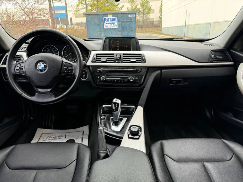 2014 BMW 3 Series 320i