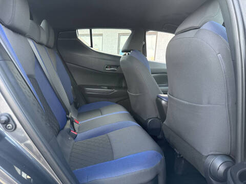 2021 Toyota C-HR XLE