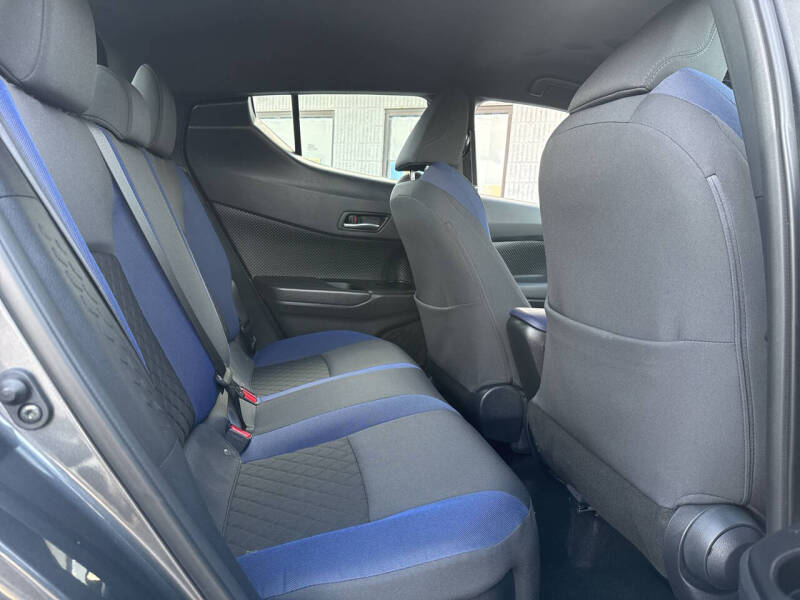 2021 Toyota C-HR XLE