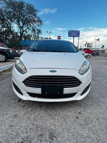 2014 Ford Fiesta SE