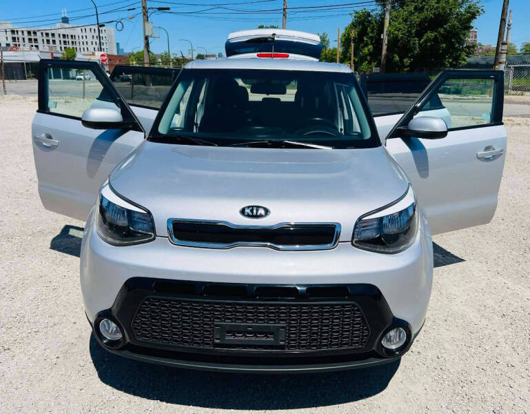 2016 Kia Soul +