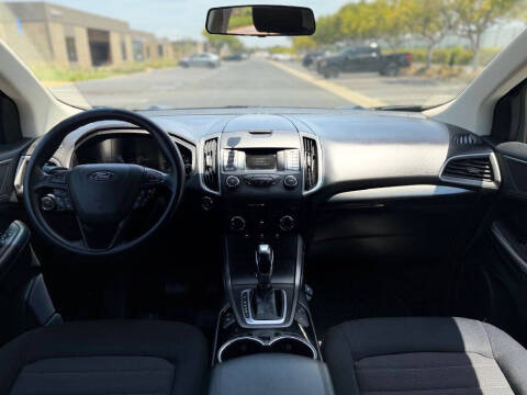 2018 Ford Edge SE