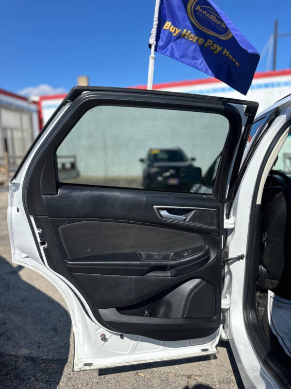 2015 Ford Edge SE