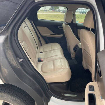 2019 Jaguar F-PACE 30t Prestige