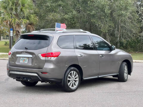 2014 Nissan Pathfinder SV