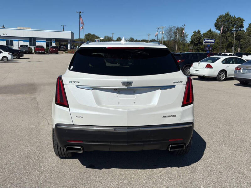 2022 Cadillac XT5 Luxury