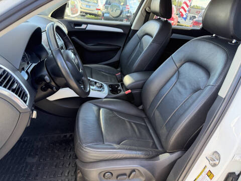 2012 Audi Q5 2.0T quattro Premium Plus