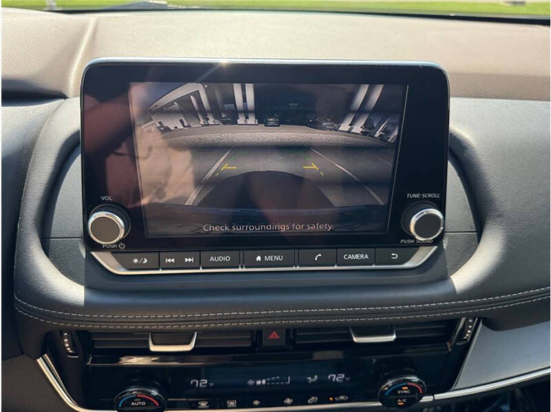 2022 Nissan Rogue SV