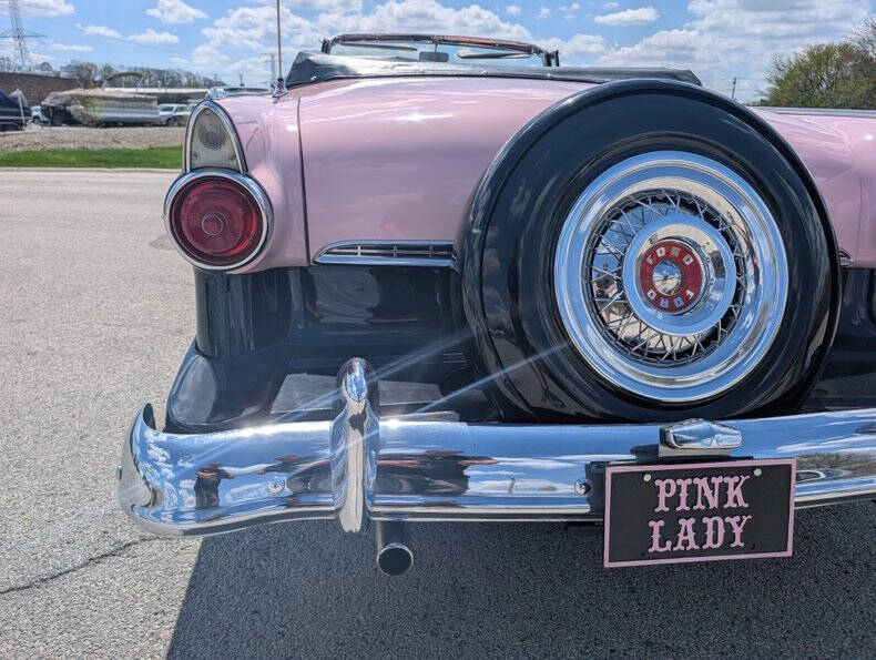 1955 Ford Sunliner