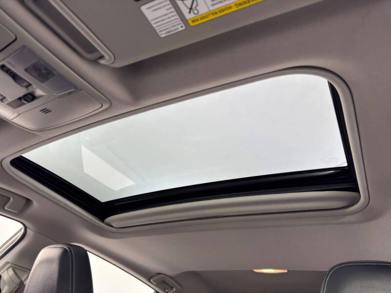 2017 Toyota RAV4 Hybrid Limited