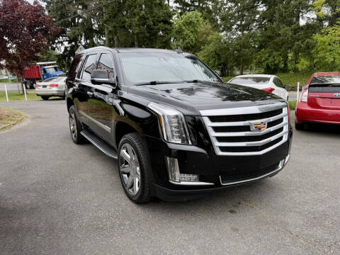 2016 Cadillac Escalade Luxury Collection