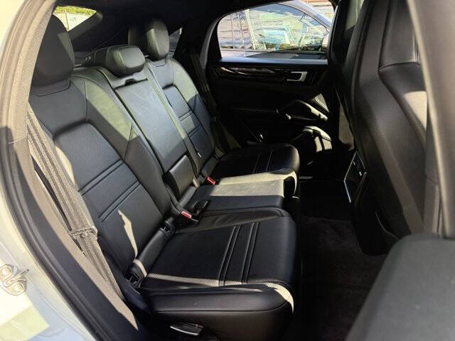 2020 Porsche Cayenne Coupe