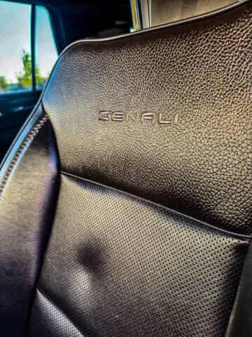 2021 GMC Yukon Denali