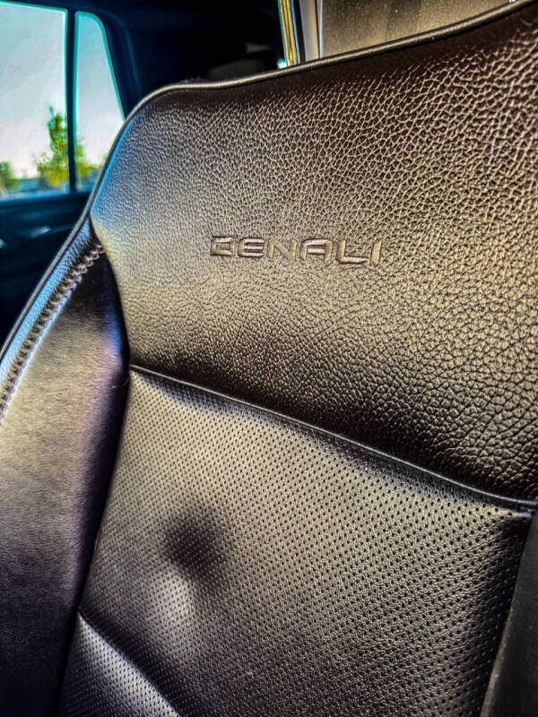 2021 GMC Yukon Denali