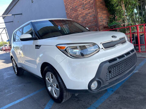 2015 Kia Soul for sale at EV MOTORS in Pico Rivera CA