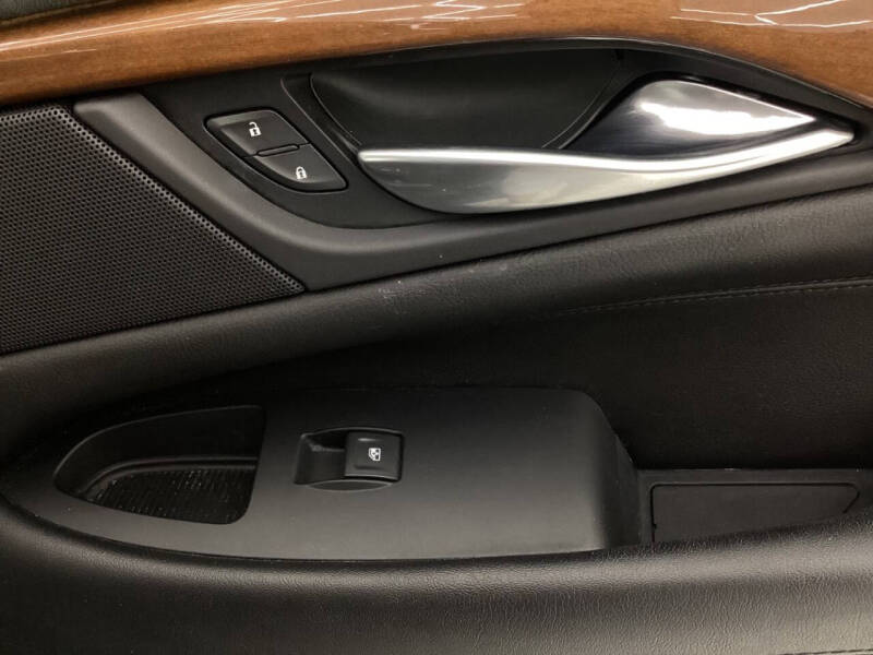 2017 Cadillac Escalade Luxury