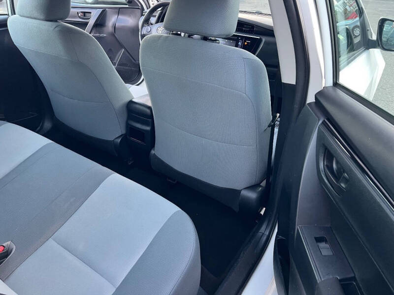 2017 Toyota Corolla LE