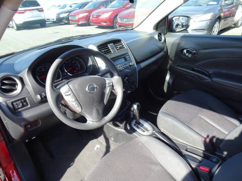 2017 Nissan Versa 1.6 S