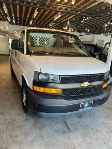 2023 Chevrolet Express 2500