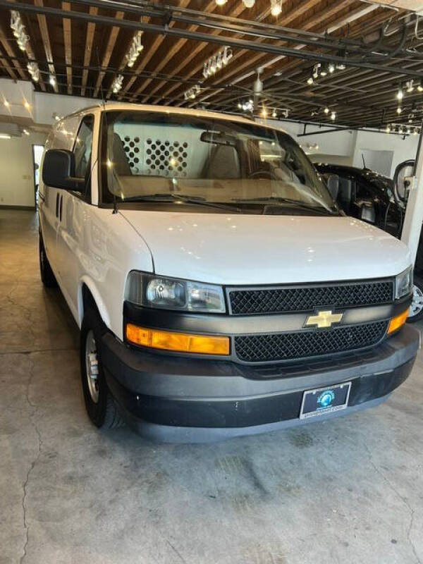 2023 Chevrolet Express 2500