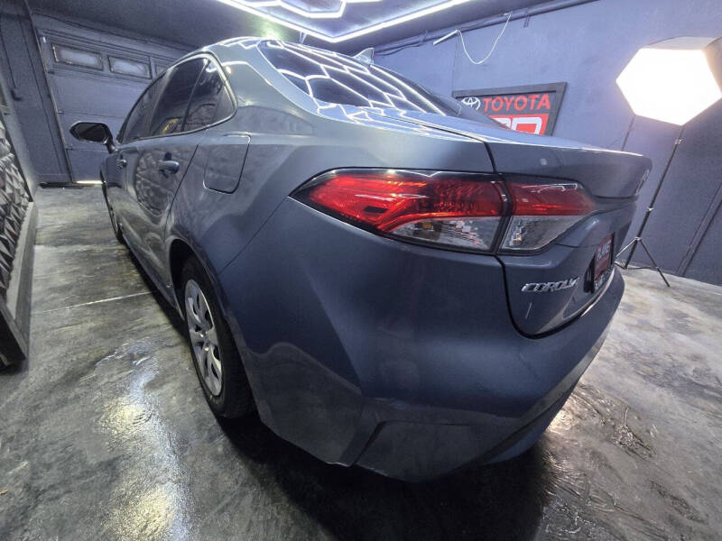 2022 Toyota Corolla LE