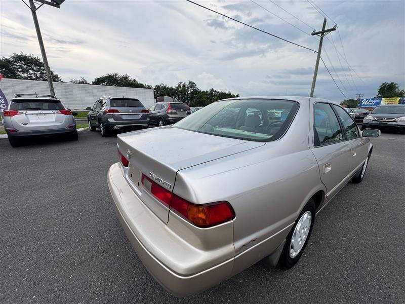 1997 Toyota Camry LE