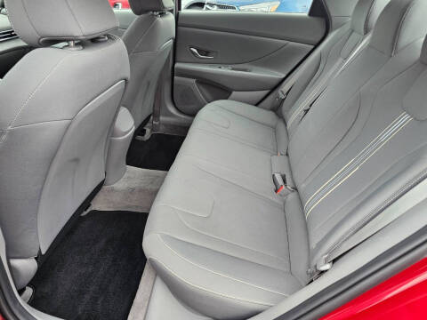 2023 Hyundai Elantra SEL