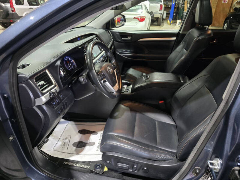 2017 Toyota Highlander XLE