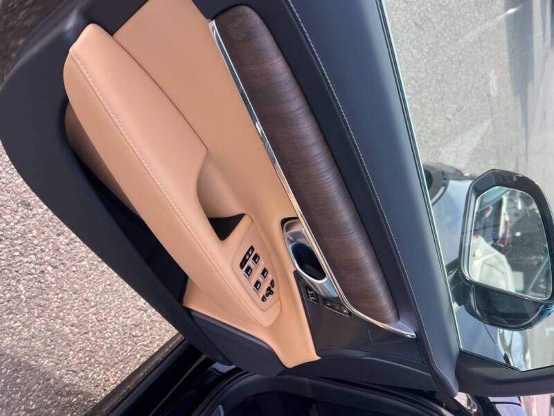 2024 Volvo S90 Recharge T8 Ultimate