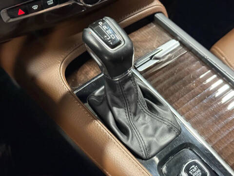 2019 Volvo XC90 T6 Momentum
