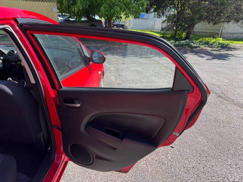 2011 Mazda MAZDA2 Sport
