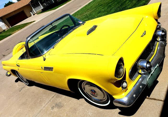 1956 Ford Thunderbird