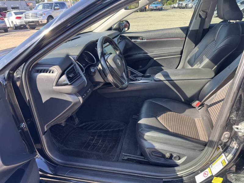 2019 Toyota Camry SE