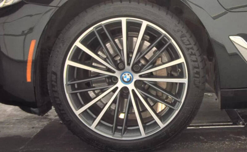 2022 BMW 5 Series 530e xDrive