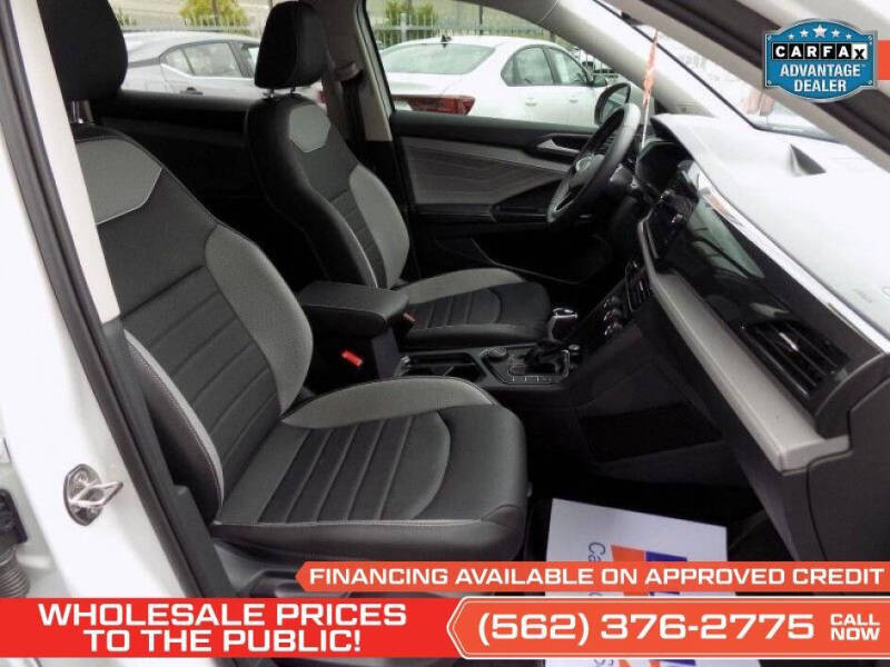 2024 Volkswagen Taos SEL 4Motion