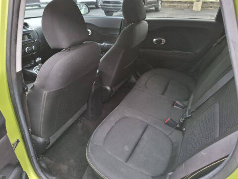 2015 Kia Soul +