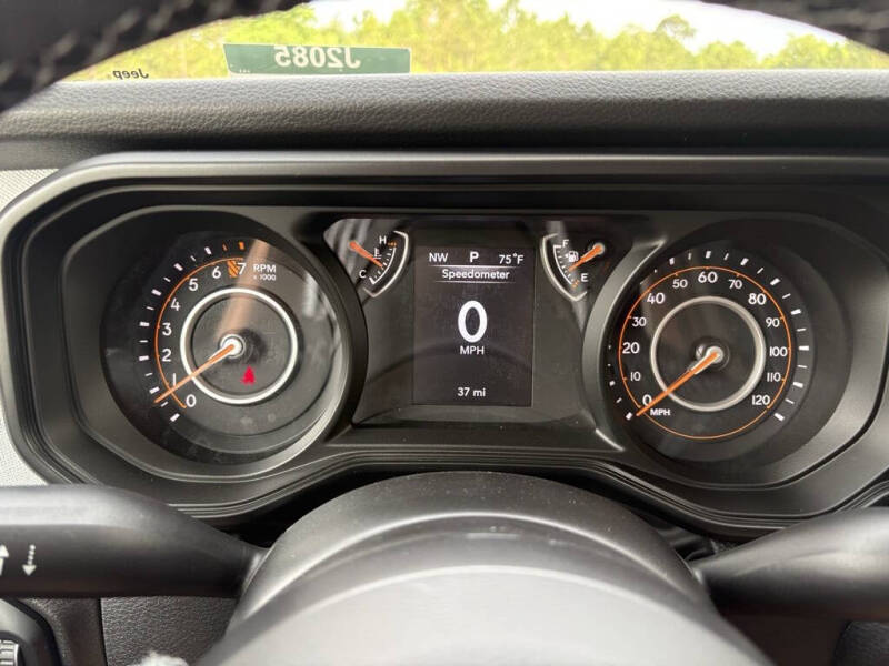 2025 Jeep Gladiator Sport