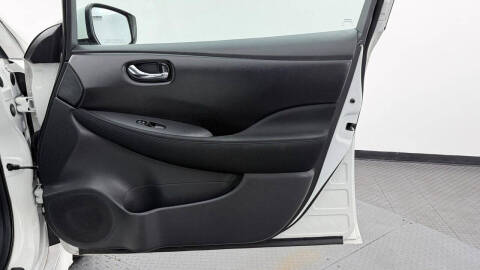 2019 Nissan LEAF S