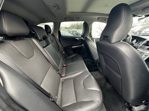 2016 Volvo XC60 T5 Premier