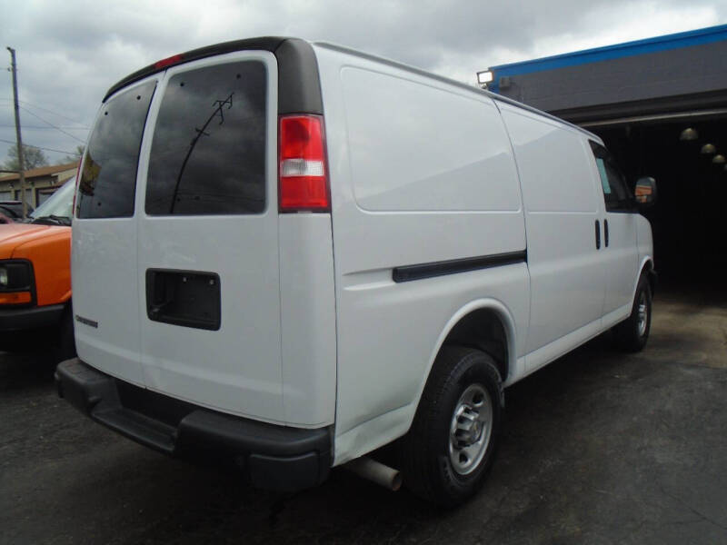 2020 Chevrolet Express 2500