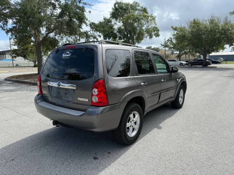 2005 Mazda Tribute s