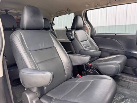 2015 Toyota Sienna