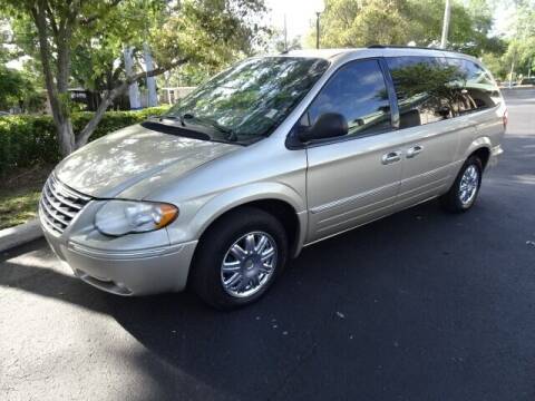 2007 Chrysler Town and Country for sale at DONNY MILLS AUTO SALES in Largo FL
