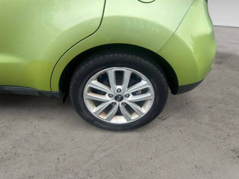2017 Kia Soul +
