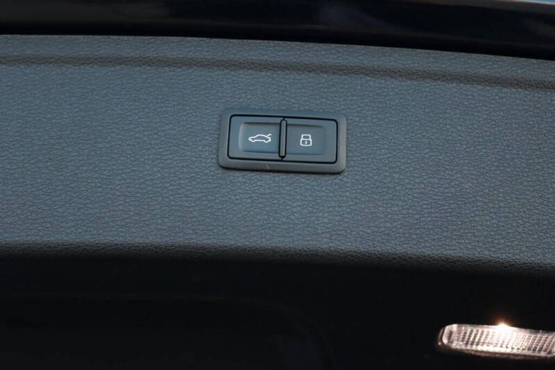 2019 Audi Q5 quattro Prestige 45 TFSI