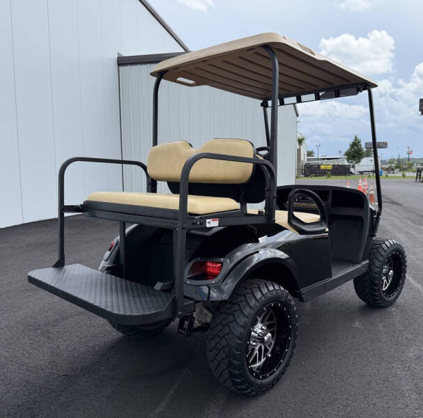 2021 E-Z-GO TXT